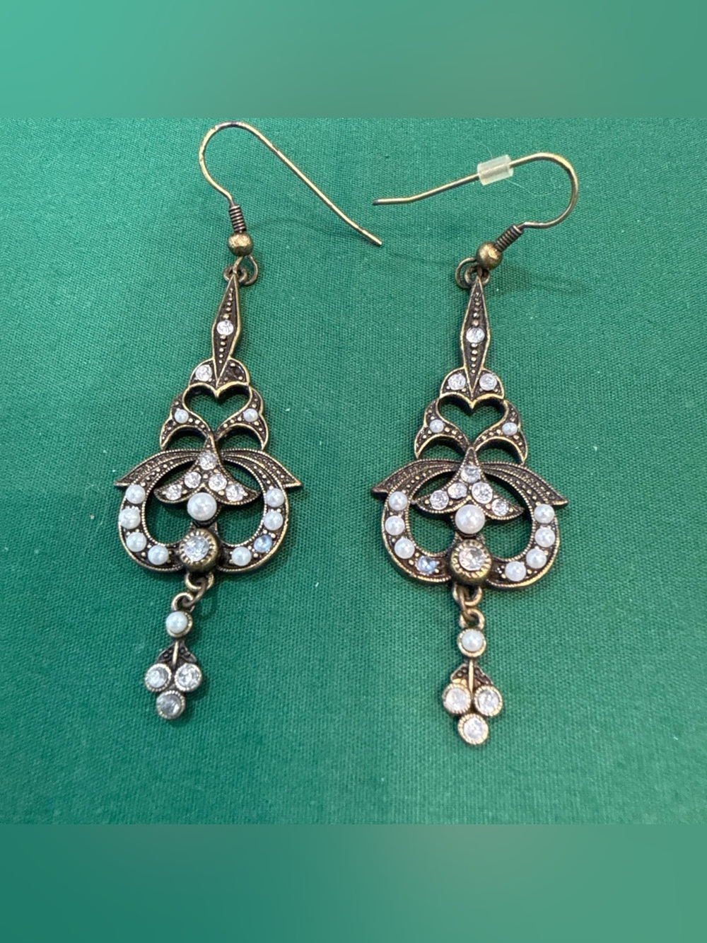 Dangle/ Drop Seatings Ornate Bronze Tone Filigree Faux Pearls& Rhinestones 19F